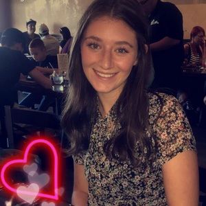 Meet your Posher, Alyssa